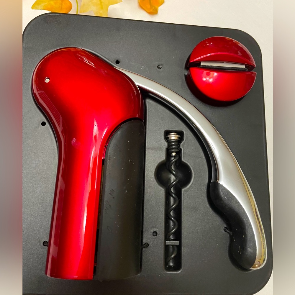 Rabbit Corkscrew with Foil Cutter and Extra Spiral. Made By Kirkland.